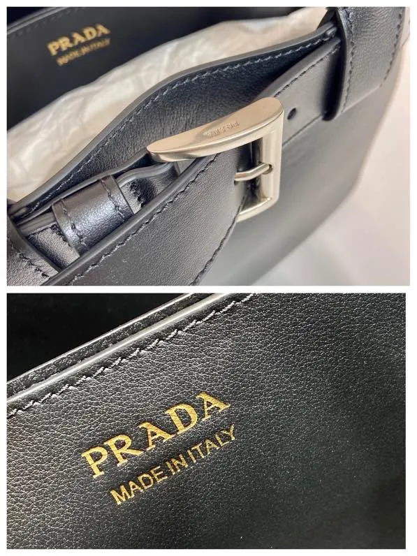 💰2000🎉New women's bag🎉1BA434 small🎉🎉 This handheld women's bag is made of imported calfskin, with imported sheepskin lining. Simple lines and exquisite elements interweave, interpreting the design aesthetics of both elegance and functionality. It not only embodies the modern and simple style, but also comes with replaceable straps and detachable and adjustable long shoulder straps, adding a unique personality embellishment to the entire look. Modern and versatile. Babies who like it, hurry up and get it🎉🎉 Length 32x Height 23x Bottom 11cm🎉🎉🎉👏👏👏