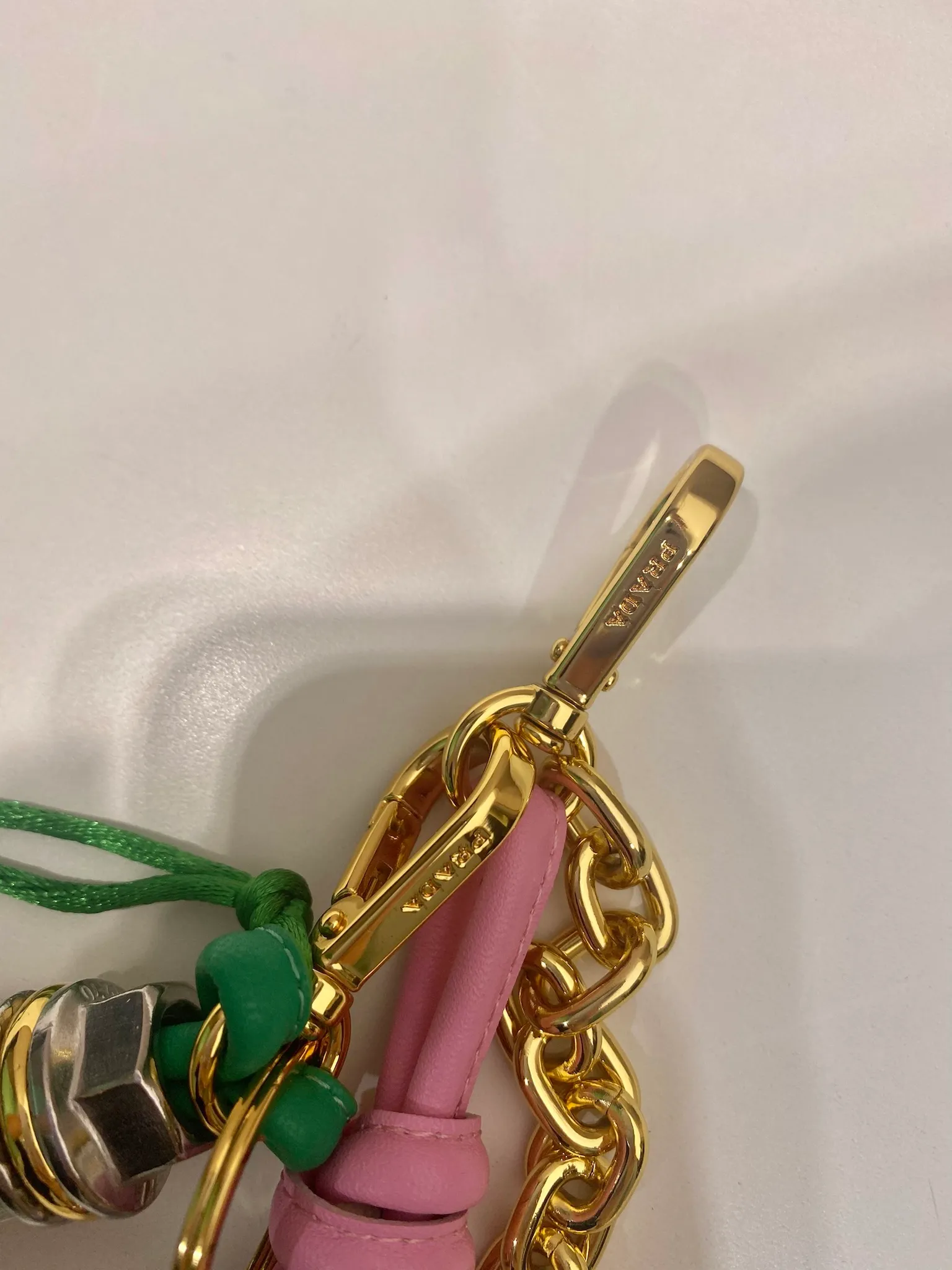 💰560🎉Hot-selling accessories🎉1TT219 for women🎉🎉 This accessory plays with colors and textures, enriching the bag’s individual expression with contemporary style. Equipped with hooks and rings, and an enamel-coated triangular metal logo. Your favorite doll can be detached and used alone. It’s so beautiful. The doll pendant that beauties have longed for has arrived. Hurry up and get it🎉🎉