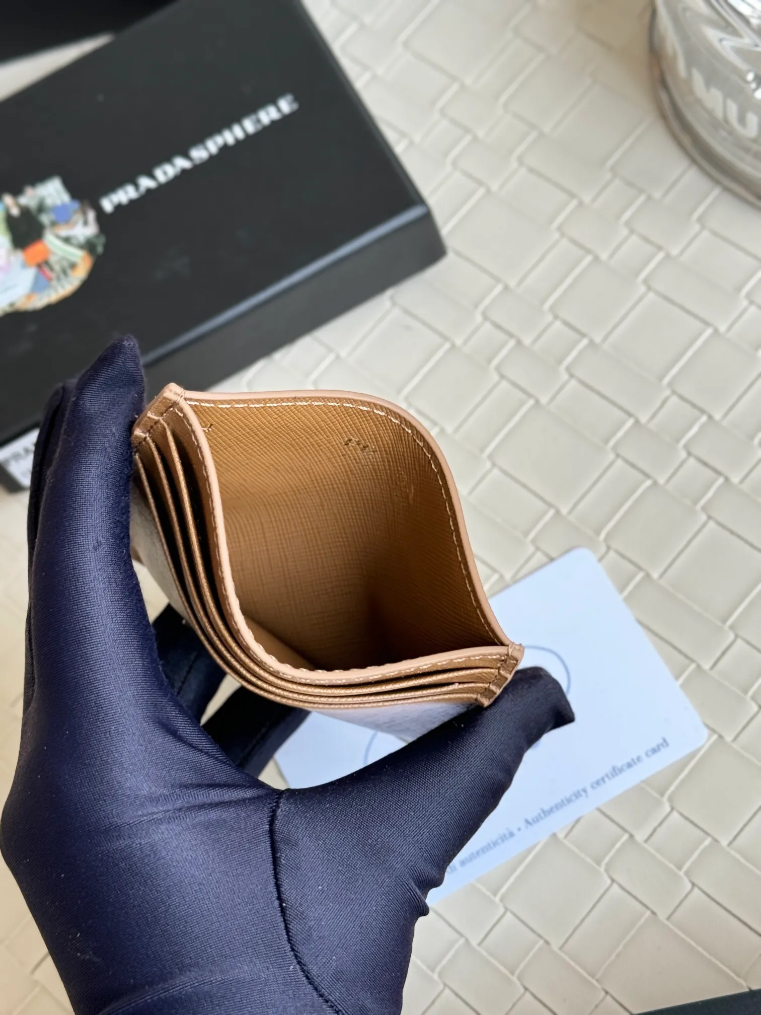 💰110prada popular card holder, unisex small card holder, black, model 1MC025, loose lettering Triangle Wheat series, nine colors, made of cross-grain cowhide, 6 card slots ➕ One middle sandwich, can place multiple cards and zeros 💰, size 11.2×8.5cm, real shot, what you see is what you get