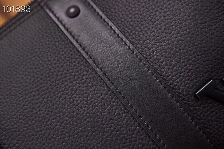 P¥940👉nfc163C01 dynamic chip version👈[Top-grade inspection-free all-steel hardware] This City Keepall handbag blooms in the Louis Vuitton neoclassical style in autumn. Aerogram fine-grained cow leather is as soft as traditional aviation letterhead. Metal LV letters subtly express the brand's logo. A detachable shoulder strap makes it easy to carry. It combines practical functionality with contemporary elegance. Aerogram grained cow leather, cow leather trim, fabric lining, metal hardware, metal lettering, double zipper closure, large main compartment! ! Model: M59255; Size: 27x17x13CM