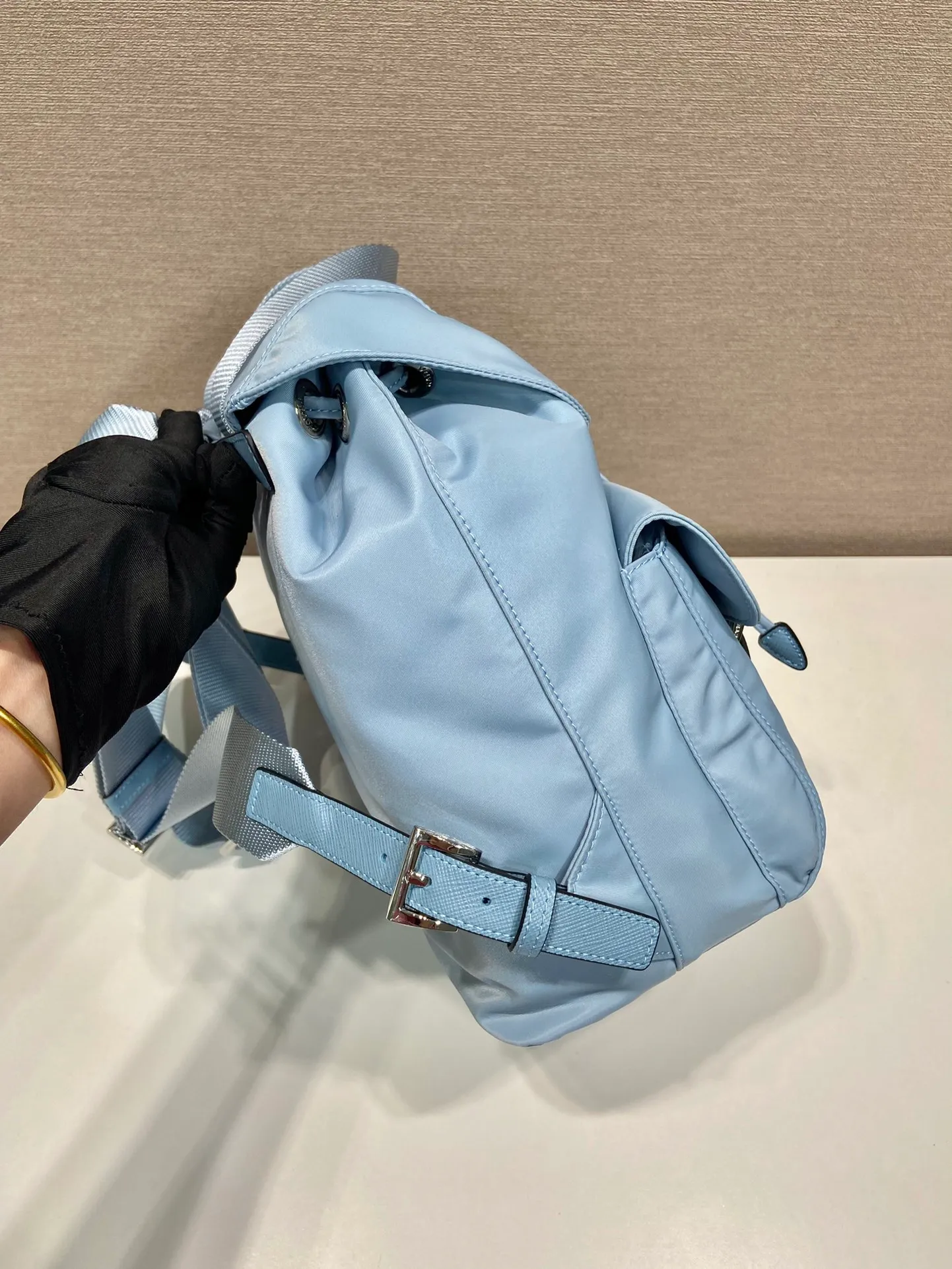 💰1000 P Jiajui classic backpack, upgraded version small size 1BZ677, small size 🙊🙊top quality, made of imported parachute fabric + cross-grain cowhide + top-grade hardware, light and practical, fashionable + never out of date, hurry up and get it, length 28x height 23.5x bottom 12cm