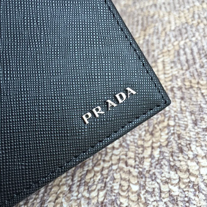 💰440, P Jiachu new wallet, 0513 white mark, original item, made of cross-grain cowhide, 175 steel stamp code + complete counter packaging, length 19x height 9cm