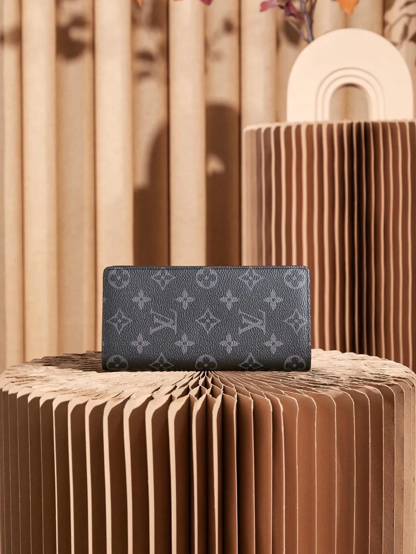 P¥240 👉nfc163C01 dynamic chip version👈 [Top-level inspection-free] BRAZZA Wallet M61697 Black Flower Suit Clip Long Clip This Brazza wallet made of Monogram canvas exudes unstoppable masculinity. It's spacious and functional and can be easily stowed away in a coat pocket. Can hold change, credit card and banknotes, 1 compartment with support panel, can store banknotes, 1 large zipper compartment, can store coins, patch pocket design can store banknotes and receipts, 1 ID or business card slot, 16 credit card slots, 66540 dimensions (length x height x width) 10 X19 X2 cm Comes with gift box