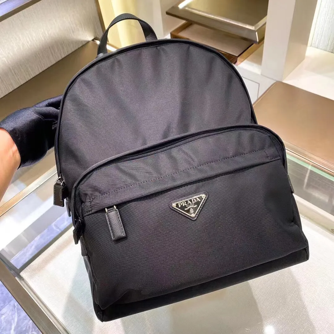 P640¥ new first release✨ Original order quality Pra*a latest model 2VZ066 enamel triangle micro label Imported original parachute fabric Using imported equipment ✈️ + The lines are all clear ZP synchronized original hardware accessories Adjustable fabric shoulder straps stainless steel accessories Perfect details comparable to counters 😘Size 40*17*29 Fashionable and casual, a must-have for fashionistas [Deyi][Deyi] It's ready to ship [delightful][delightful]