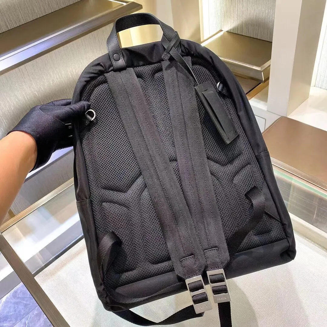 P640¥ new first release✨ Original order quality Pra*a latest model 2VZ066 enamel triangle micro label Imported original parachute fabric Using imported equipment ✈️ + The lines are all clear ZP synchronized original hardware accessories Adjustable fabric shoulder straps stainless steel accessories Perfect details comparable to counters 😘Size 40*17*29 Fashionable and casual, a must-have for fashionistas [Deyi][Deyi] It's ready to ship [delightful][delightful]