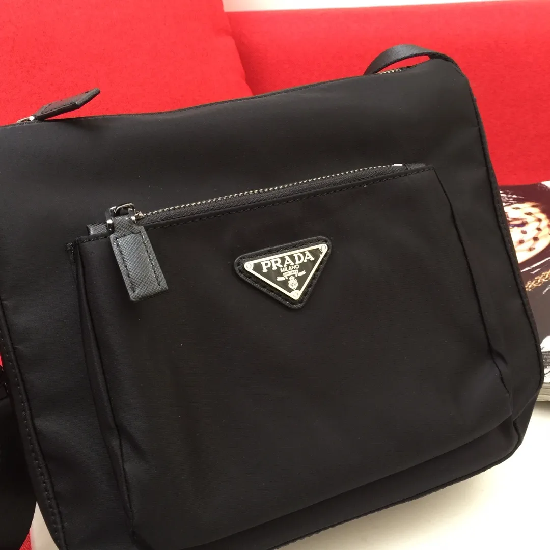 All categories Official website "Brand Women's Bags" Women's Bags 💙 PRADA replica PRADA, fine imitation PRADA bags, PRADA shoulder bags, 2023 official latest version PRADA crossbody bag, bag factory, original material, size: 26-22-9CM