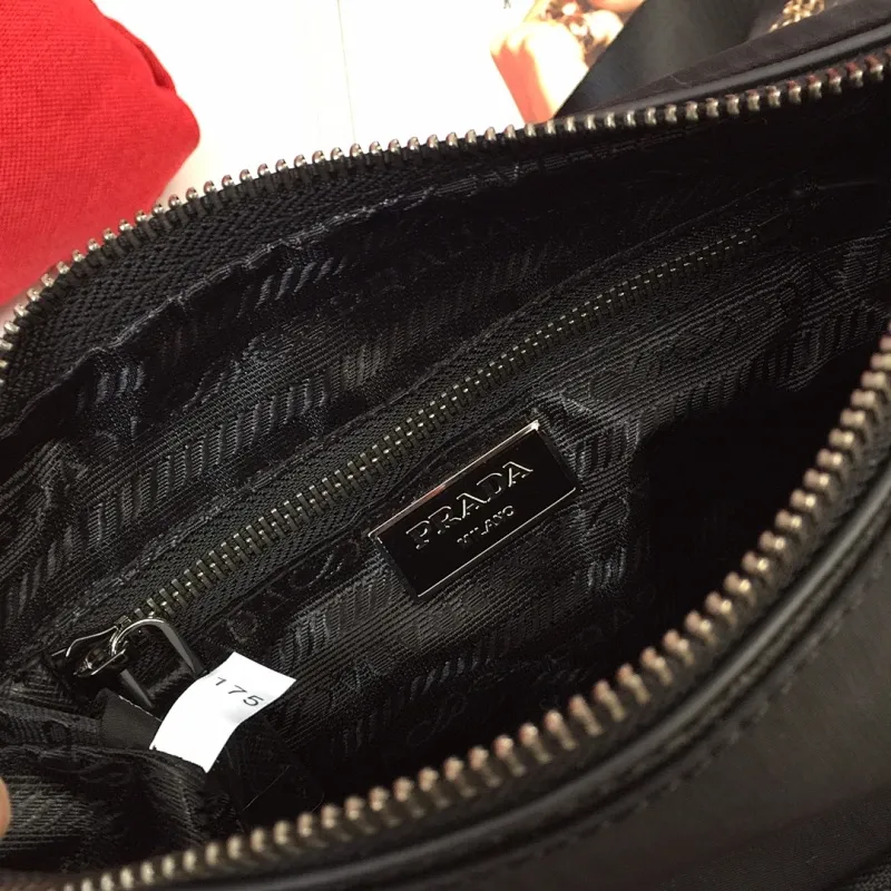 All categories Official website "Brand Women's Bags" Women's Bags 💙 PRADA replica PRADA, fine imitation PRADA bags, PRADA shoulder bags, 2023 official latest version PRADA crossbody bag, bag factory, original material, size: 26-22-9CM