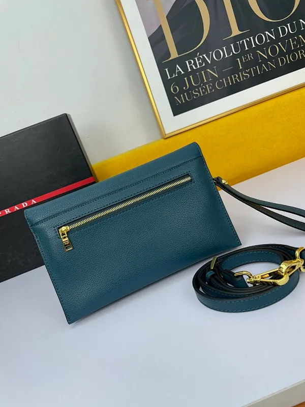All categories Official website "Brand Women's Bags" Women's Bags 💙 PRADA 2022 official new Prada crossbody bag wholesale 58002380 Original order quality Size: 25-16-4CM