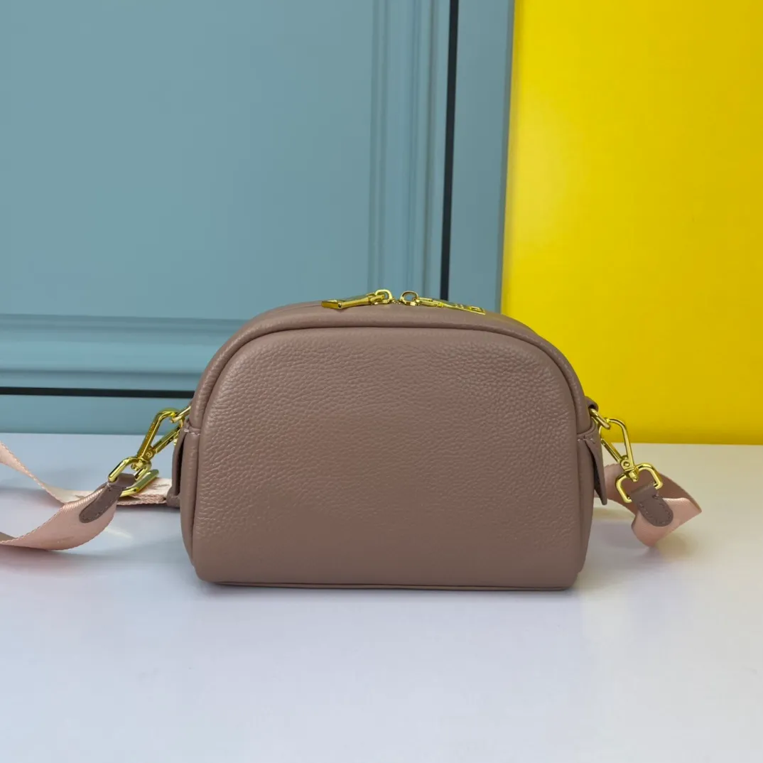 All categories Official website "Brand Women's Bags" Women's Bags 💙 PRADA 2022 official new Prada crossbody bag wholesale 58002500 Original order quality Size: 21-14-8CM