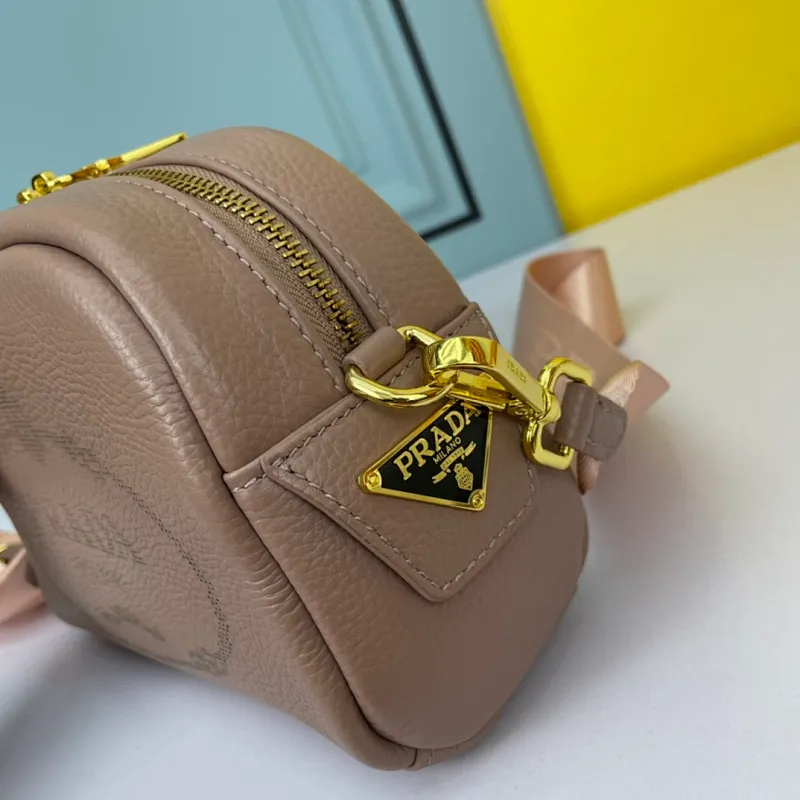 All categories Official website "Brand Women's Bags" Women's Bags 💙 PRADA 2022 official new Prada crossbody bag wholesale 58002500 Original order quality Size: 21-14-8CM
