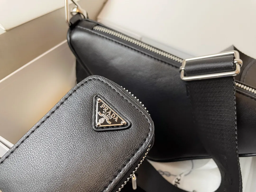 All Categories Official Website "Brand Women's Bags" Women's Bags 💙 PRADA 2024 Latest Prada Crossbody Bag