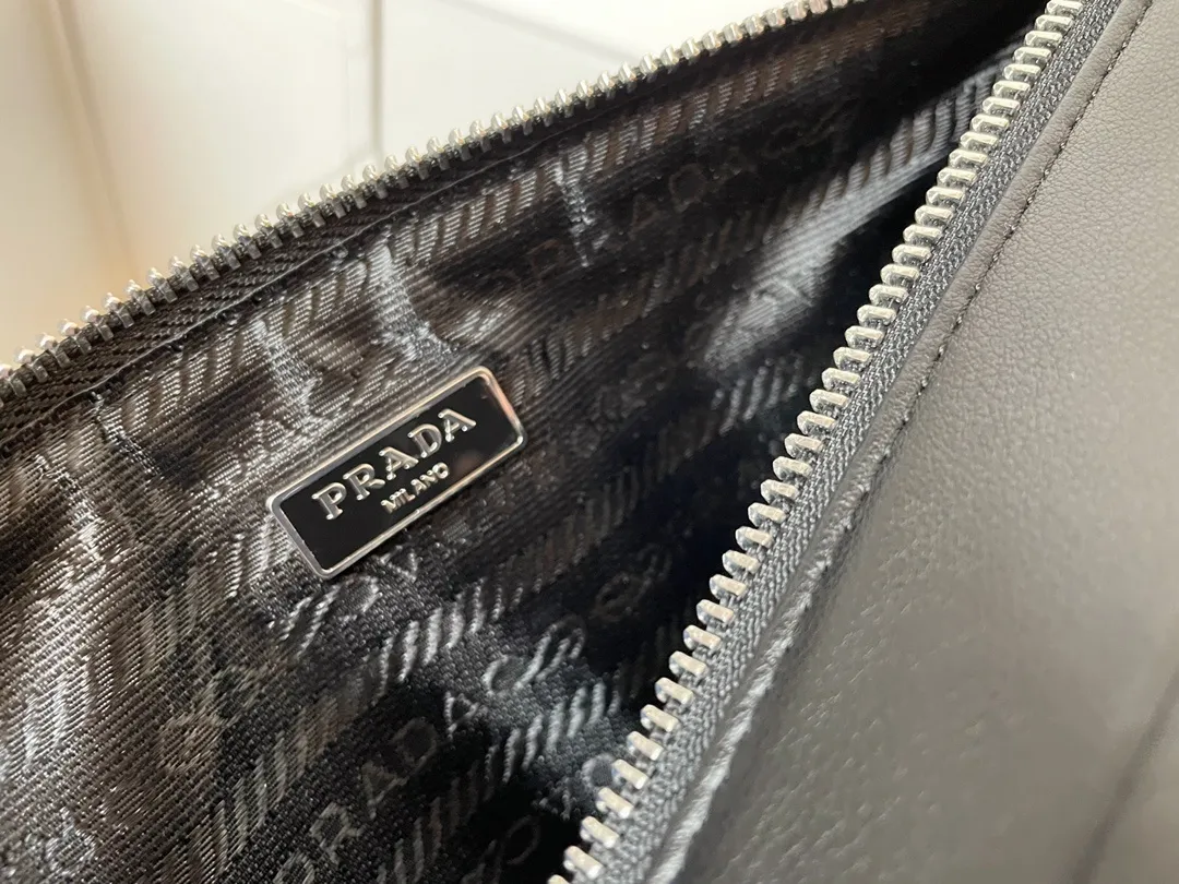 All Categories Official Website "Brand Women's Bags" Women's Bags 💙 PRADA 2024 Latest Prada Crossbody Bag
