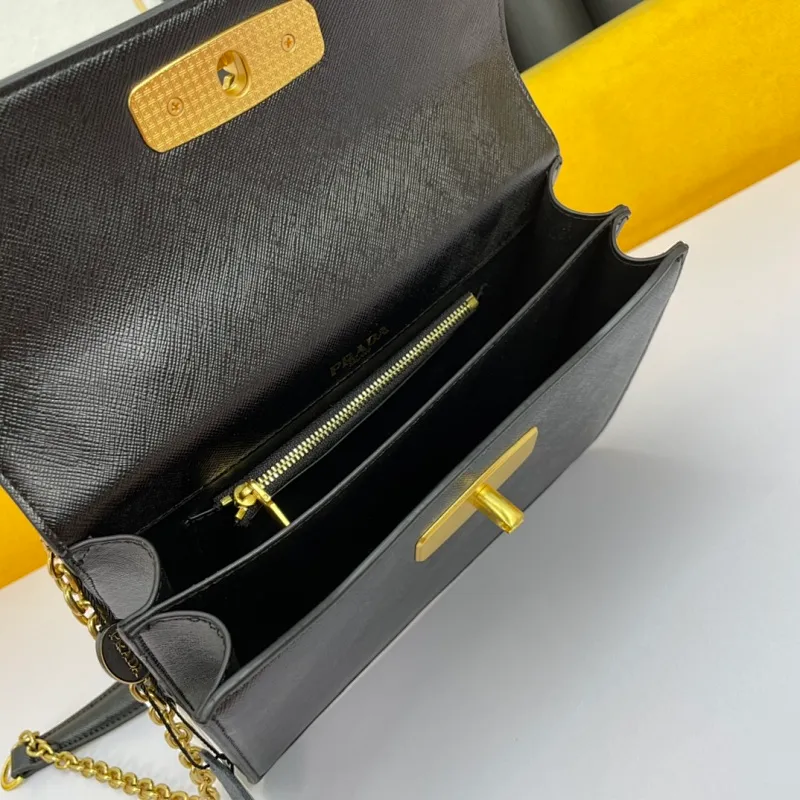 All categories Official website "Brand Women's Bags" Women's Bags 💙 PRADA 2022 official new Prada crossbody bag wholesale 58002500 Original order quality Size: 20-15-5CM