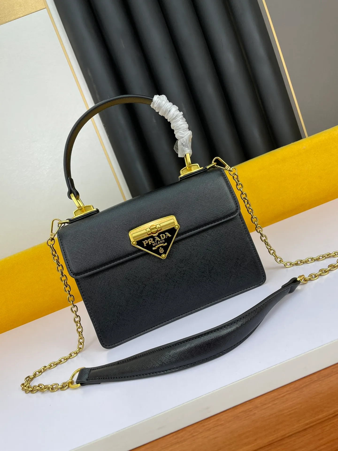 All categories Official website "Brand Women's Bags" Women's Bags 💙 PRADA 2022 official new Prada crossbody bag wholesale 58002500 Original order quality Size: 20-15-5CM