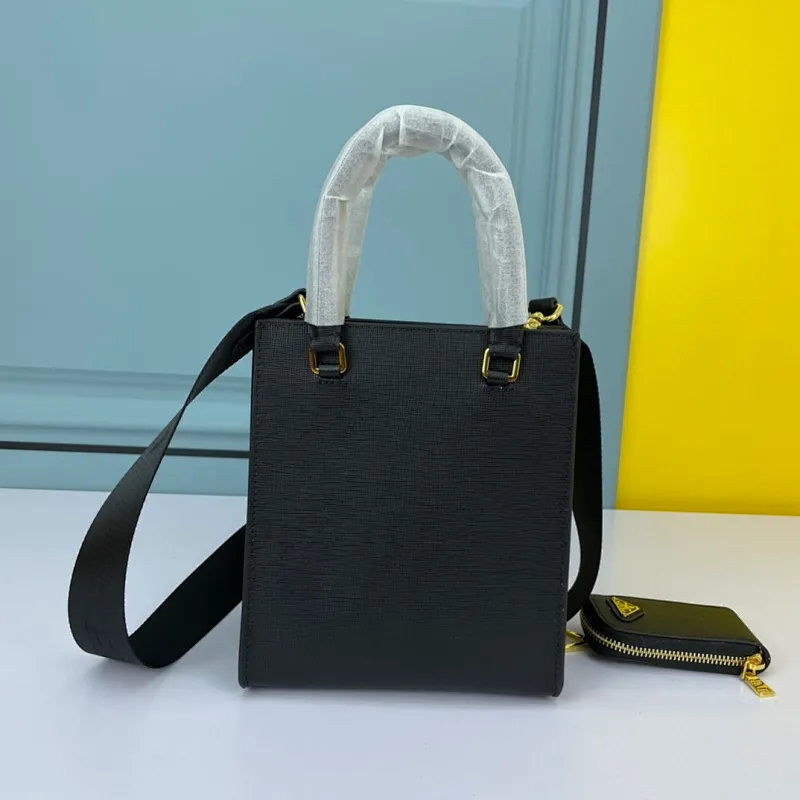 All categories Official website "Brand Women's Bags" Women's Bags 💙 PRADA 2022 official new Prada cowhide tote bag wholesale 58002000 High quality Size: 17-19-6CM