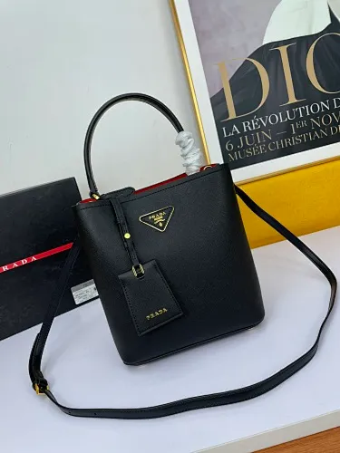 All Categories Official Website "Brand Women's Bags" Women's Bags 💙 PRADA 2022 Official New Prada Imported Cowhide Crossbody Bag Wholesale 58002300 High Quality Size: 23-13-24CM