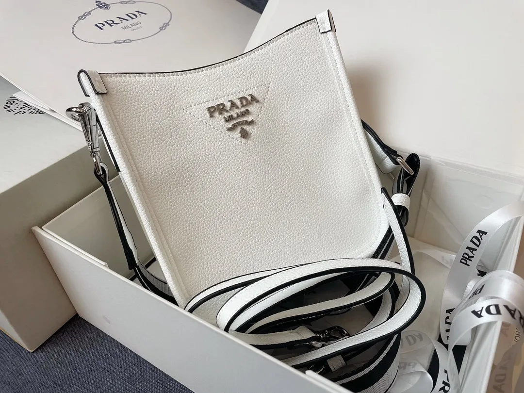 All Categories Official Website "Brand Women's Bags" Women's Bags 💙 PRADA 2024 Latest Prada Crossbody Bag
