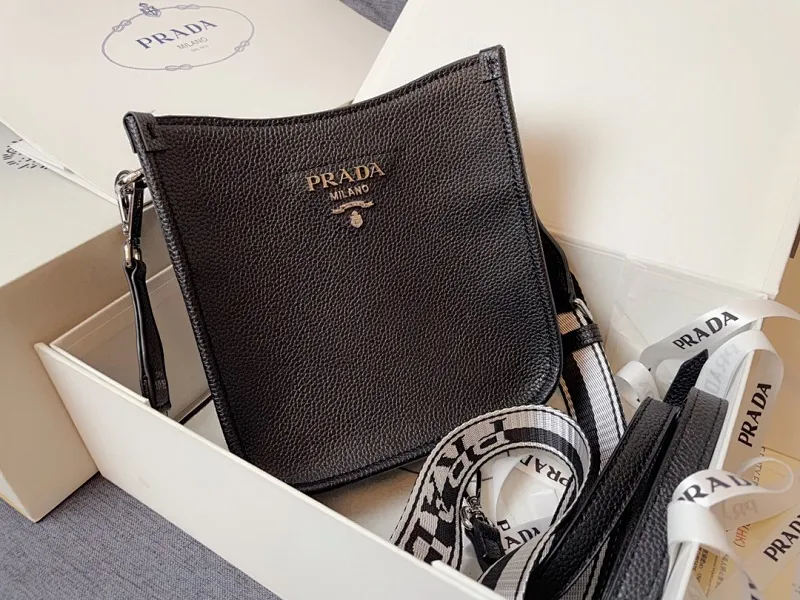 All Categories Official Website "Brand Women's Bags" Women's Bags 💙 PRADA 2024 Latest Prada Crossbody Bag