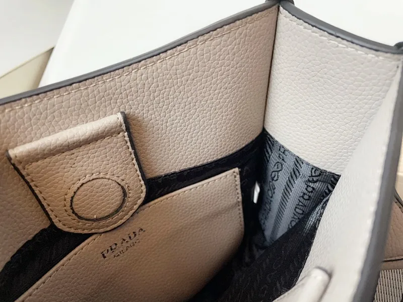 All Categories Official Website "Brand Women's Bags" Women's Bags 💙 PRADA 2024 Latest Prada Crossbody Bag