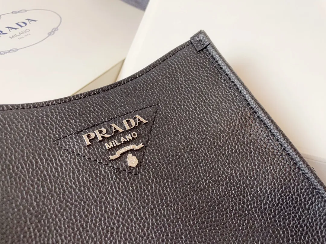 All Categories Official Website "Brand Women's Bags" Women's Bags 💙 PRADA 2024 Latest Prada Crossbody Bag