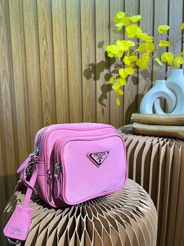 All Categories Official Website "Brand Women's Bags" Women's Bags 💙 PRADA 2023 latest version Prada camera bag
