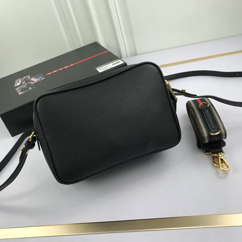 All categories Official website "Brand Women's Bags" Women's Bags 💙 PRADA 2022 Official New Prada Imported Cowhide Crossbody Bag Wholesale 58002000 High Quality Size: 23-16-10CM