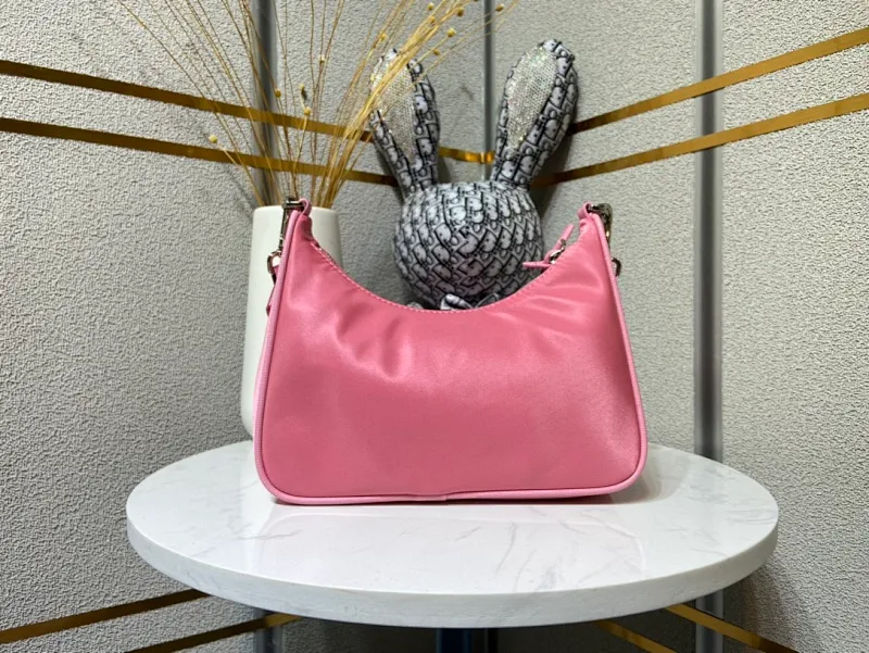 All Categories Official Website "Brand Women's Bags" Women's Bags 💙 PRADA 2023 New Prada Underarm Bag Wholesale