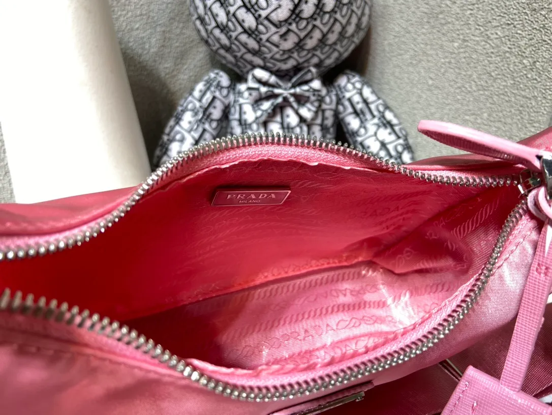 All Categories Official Website "Brand Women's Bags" Women's Bags 💙 PRADA 2023 New Prada Underarm Bag Wholesale
