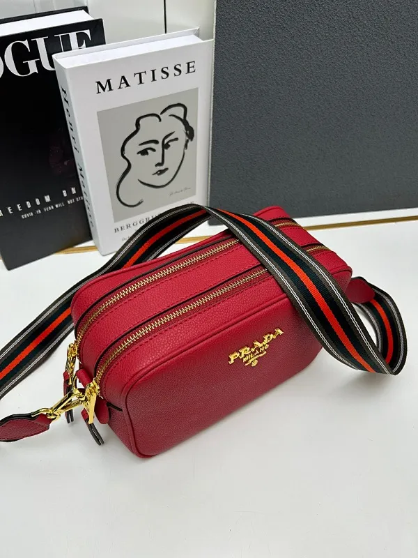 All Categories Official Website "Brand Women's Bags" Women's Bags 💙 PRADA 2025 New Prada Crossbody Bag
