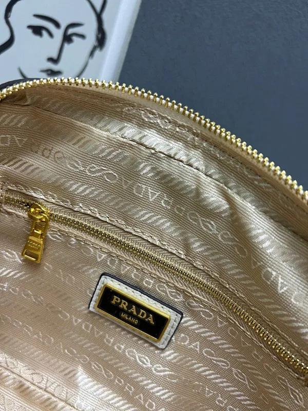 All Categories Official Website "Brand Women's Bags" Women's Bags 💙 PRADA 2025 New Prada Crossbody Bag