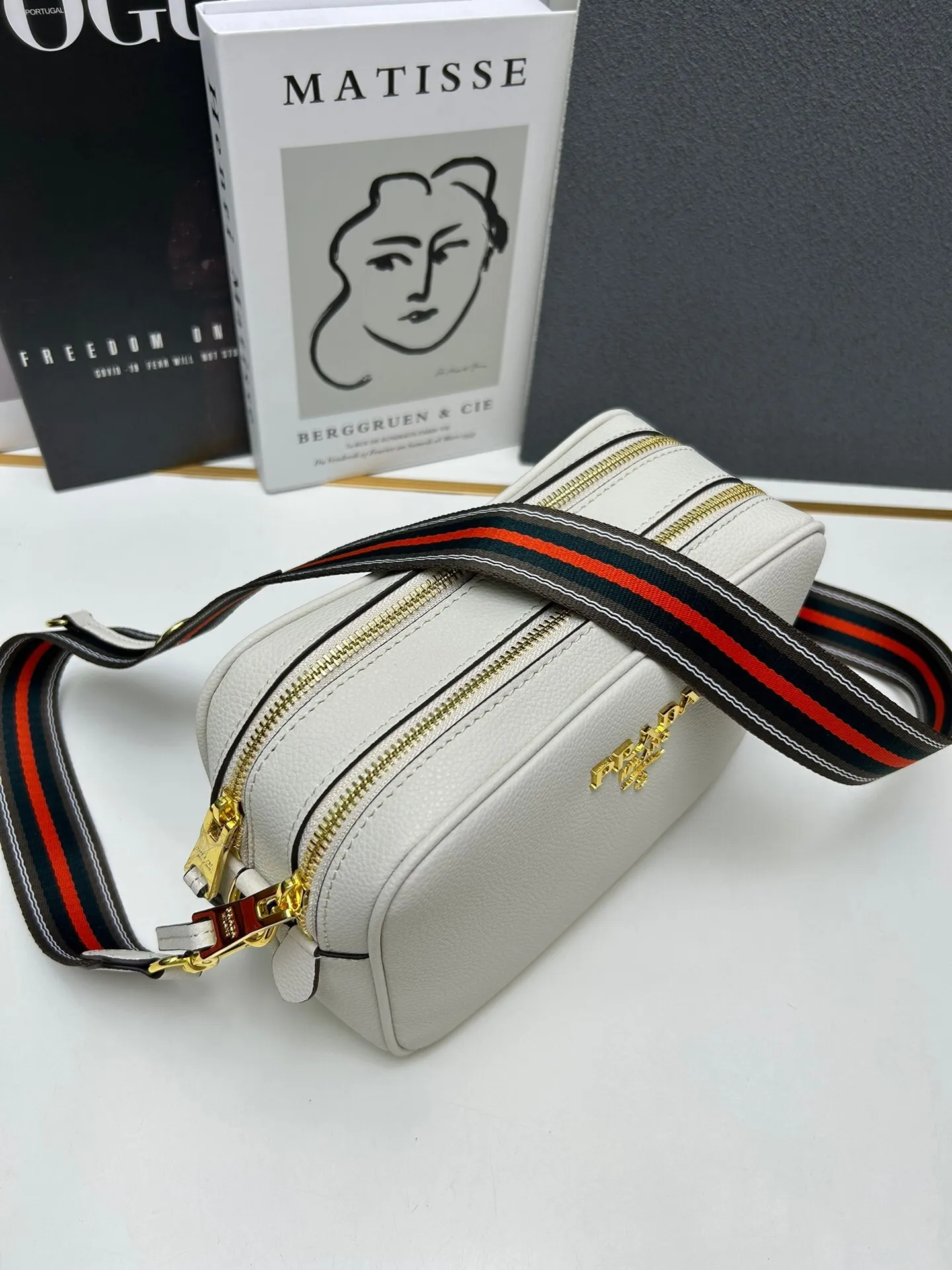 All Categories Official Website "Brand Women's Bags" Women's Bags 💙 PRADA 2025 New Prada Crossbody Bag