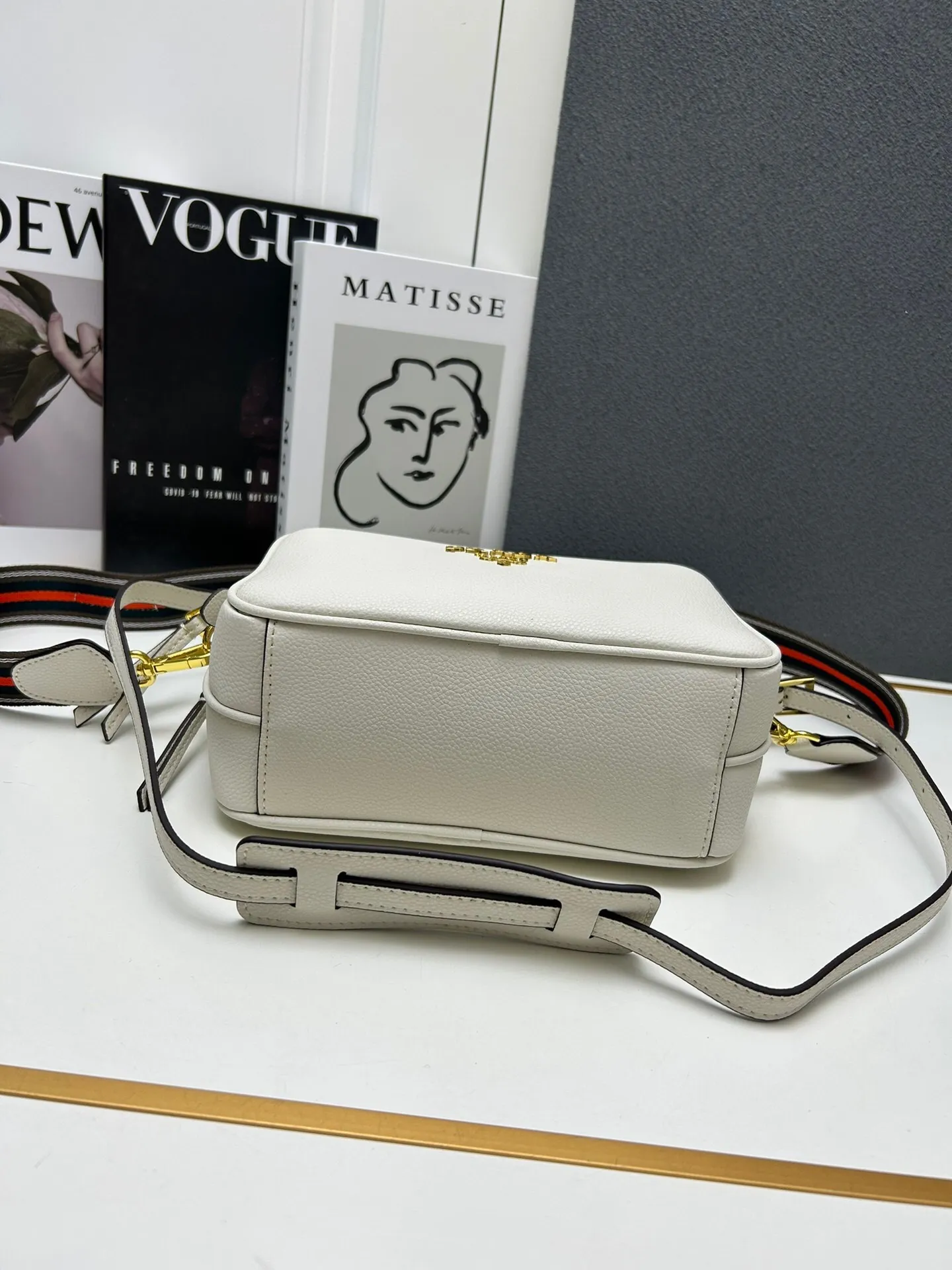 All Categories Official Website "Brand Women's Bags" Women's Bags 💙 PRADA 2025 New Prada Crossbody Bag