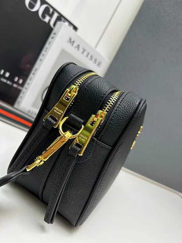 All Categories Official Website "Brand Women's Bags" Women's Bags 💙 PRADA 2025 New Prada Crossbody Bag