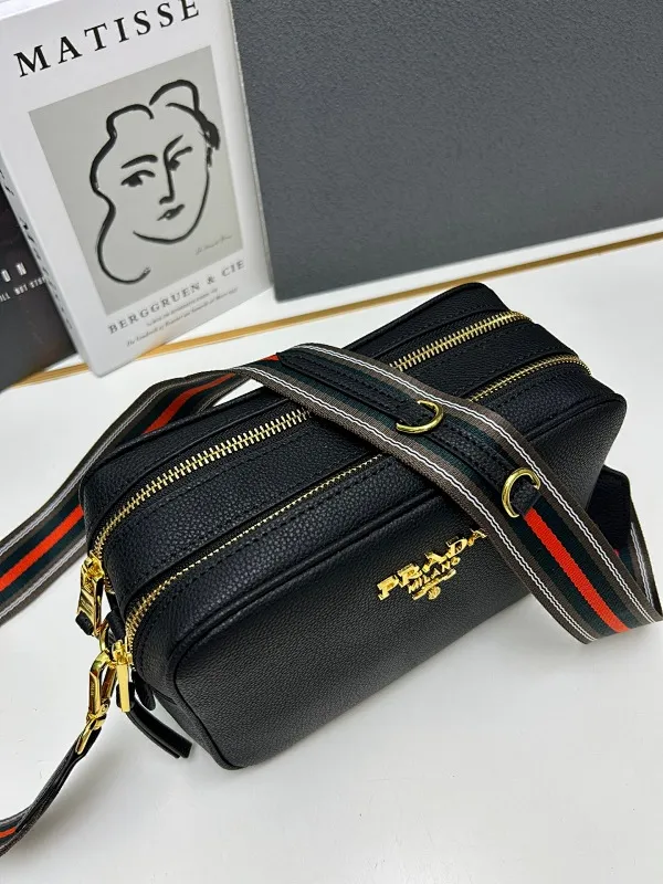 All Categories Official Website "Brand Women's Bags" Women's Bags 💙 PRADA 2025 New Prada Crossbody Bag