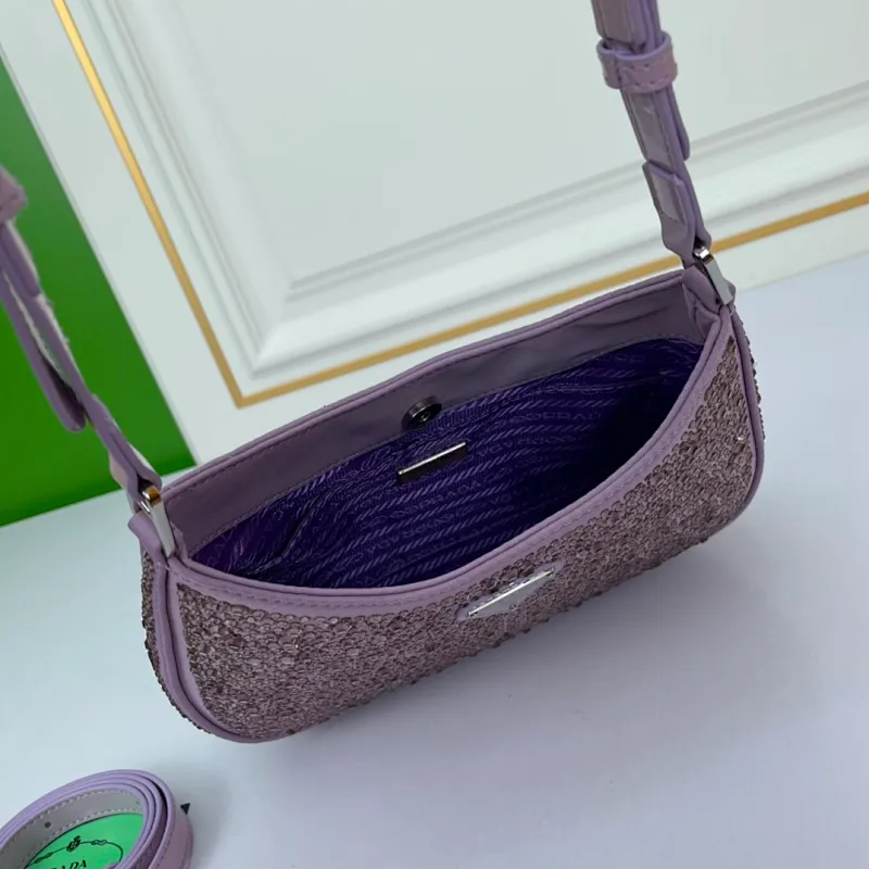 All categories Official website "Brand Women's Bags" Women's Bags 💙 PRADA 2022 official new Prada crossbody bag wholesale 58002300 Original order quality Size: 25-18-5CM