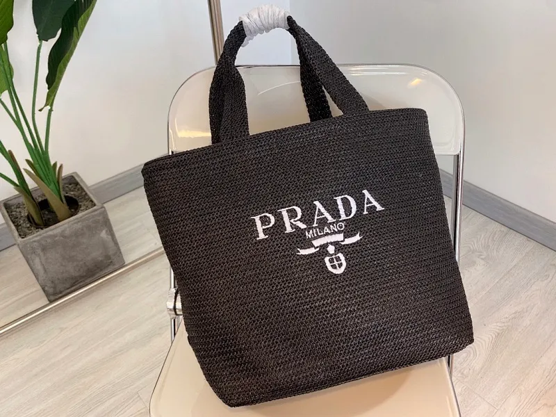 All categories Official website "Brand Women's Bags" Women's Bags 💙 PRADA 2022 Official New Prada Handbag Wholesale 58001550 High Quality Specifications: 31-32CM