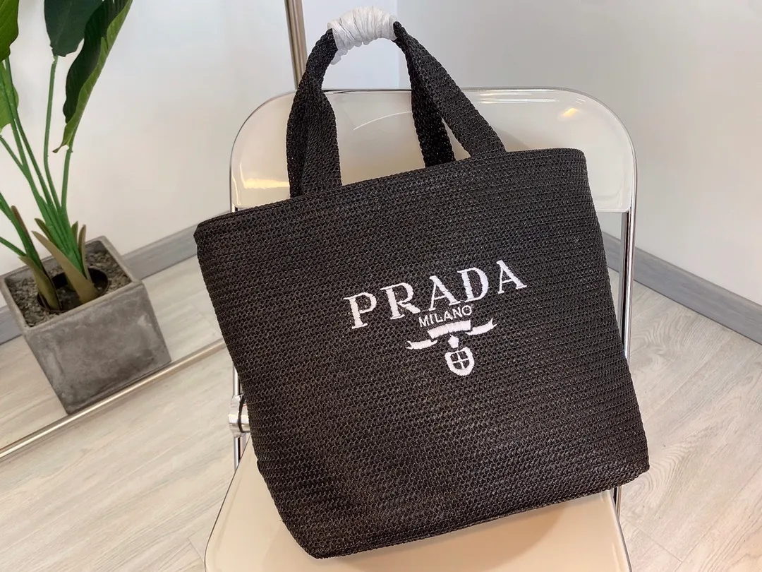 All categories Official website "Brand Women's Bags" Women's Bags 💙 PRADA 2022 Official New Prada Handbag Wholesale 58001550 High Quality Specifications: 31-32CM
