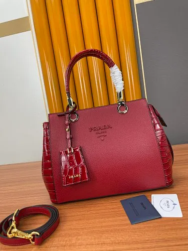 All categories Official website "Brand Women's Bags" Women's Bags 💙 PRADA 2022 official new Prada handbag wholesale 58002900 Original order quality Size: 30-23-13CM
