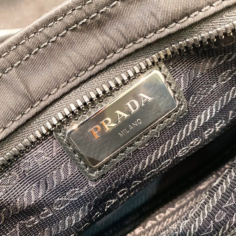 All categories Official website "Brand Women's Bags" Women's Bags 💙 PRADA 2022 official new Prada crossbody bag wholesale 58002800 Original order quality Size: 22-16-5 CM