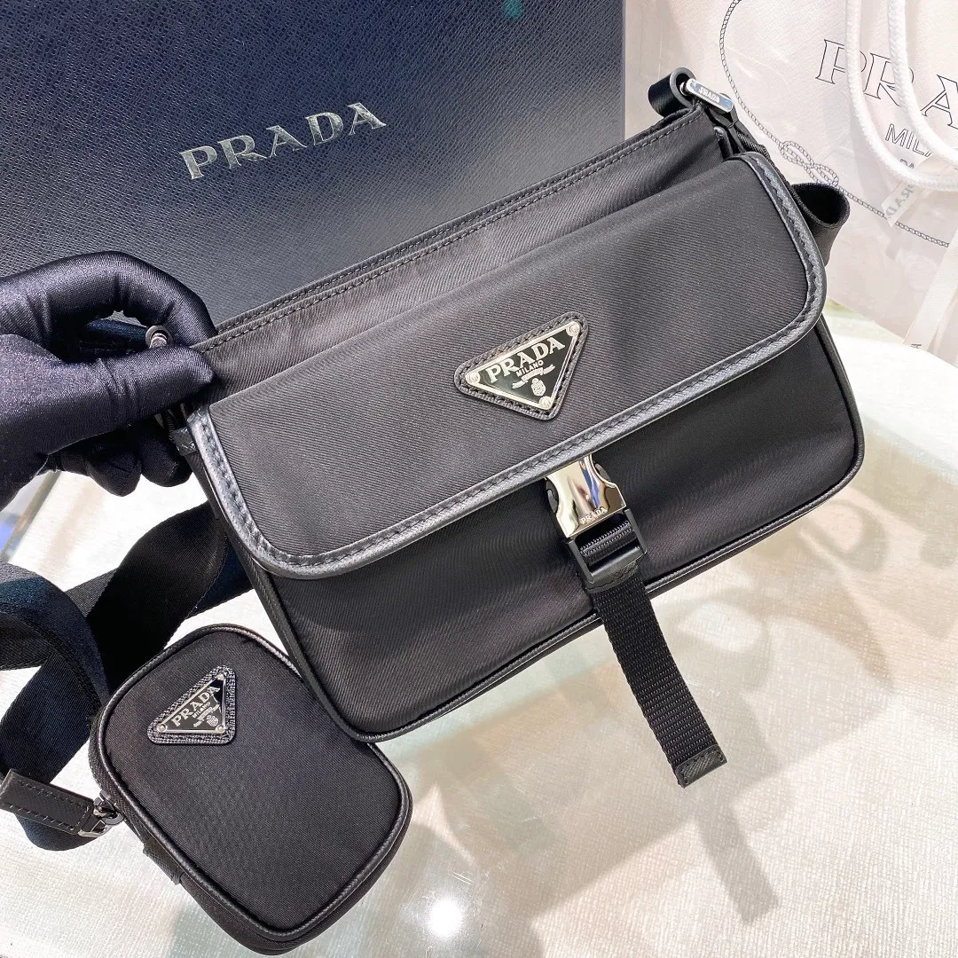All categories Official website "Brand Women's Bags" Women's Bags 💙 PRADA 2022 official new Prada crossbody bag wholesale 58002800 Original order quality Size: 22-16-5 CM