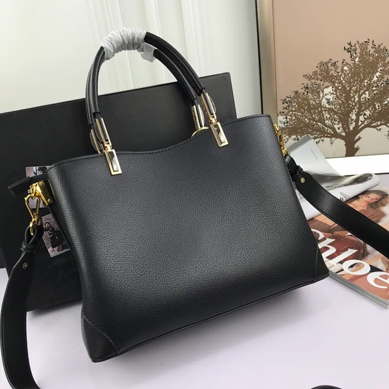 All categories Official website "Brand Women's Bags" Women's Bags 💙 PRADA 2022 Official New Prada Imported Palm Print Cowhide Fabric Handbag Wholesale 58002500 High Quality Size: 30-22-12CM