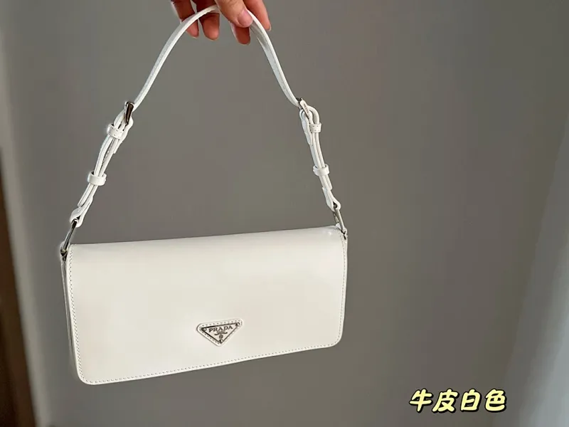 All categories Official website "Brand Women's Bags" Women's Bags 💙 PRADA 2022 Official New Prada Underarm Bag Wholesale 58001600 High Quality Specifications: 28-15CM