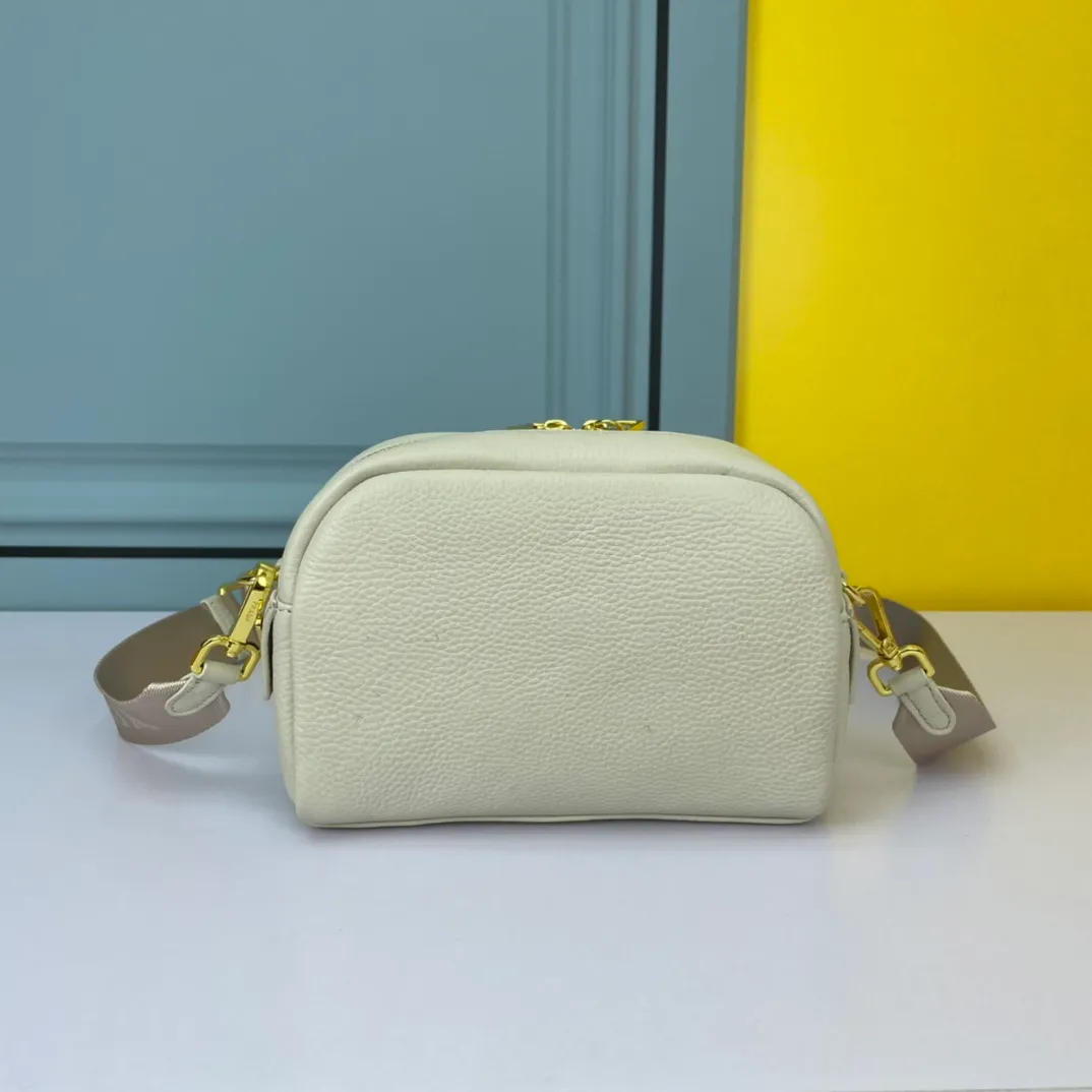 All categories Official website "Brand Women's Bags" Women's Bags 💙 PRADA replica PRADA, fine imitation PRADA bags, PRADA shoulder bags, 2023 official latest version PRADA cowhide camera bag, bag factory, original material, size: 21-14-8CM