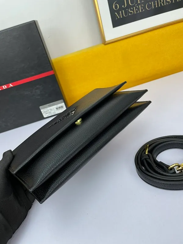All categories Official website "Brand Women's Bags" Women's Bags 💙 PRADA 2022 official new Prada crossbody bag wholesale 58002380 Original order quality Size: 25-16-4CM
