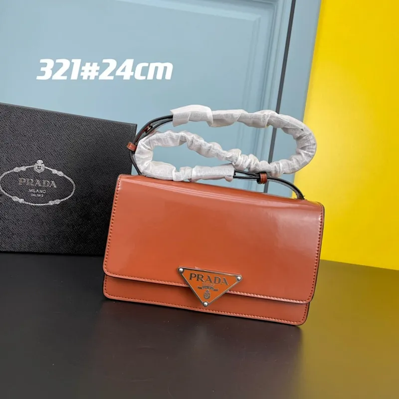 All Categories Official Website "Brand Women's Bags" Women's Bags 💙 PRADA 2022 Official New Prada Imported Cowhide Crossbody Bag Wholesale 58002000 High Quality Size: 24-15-6CM