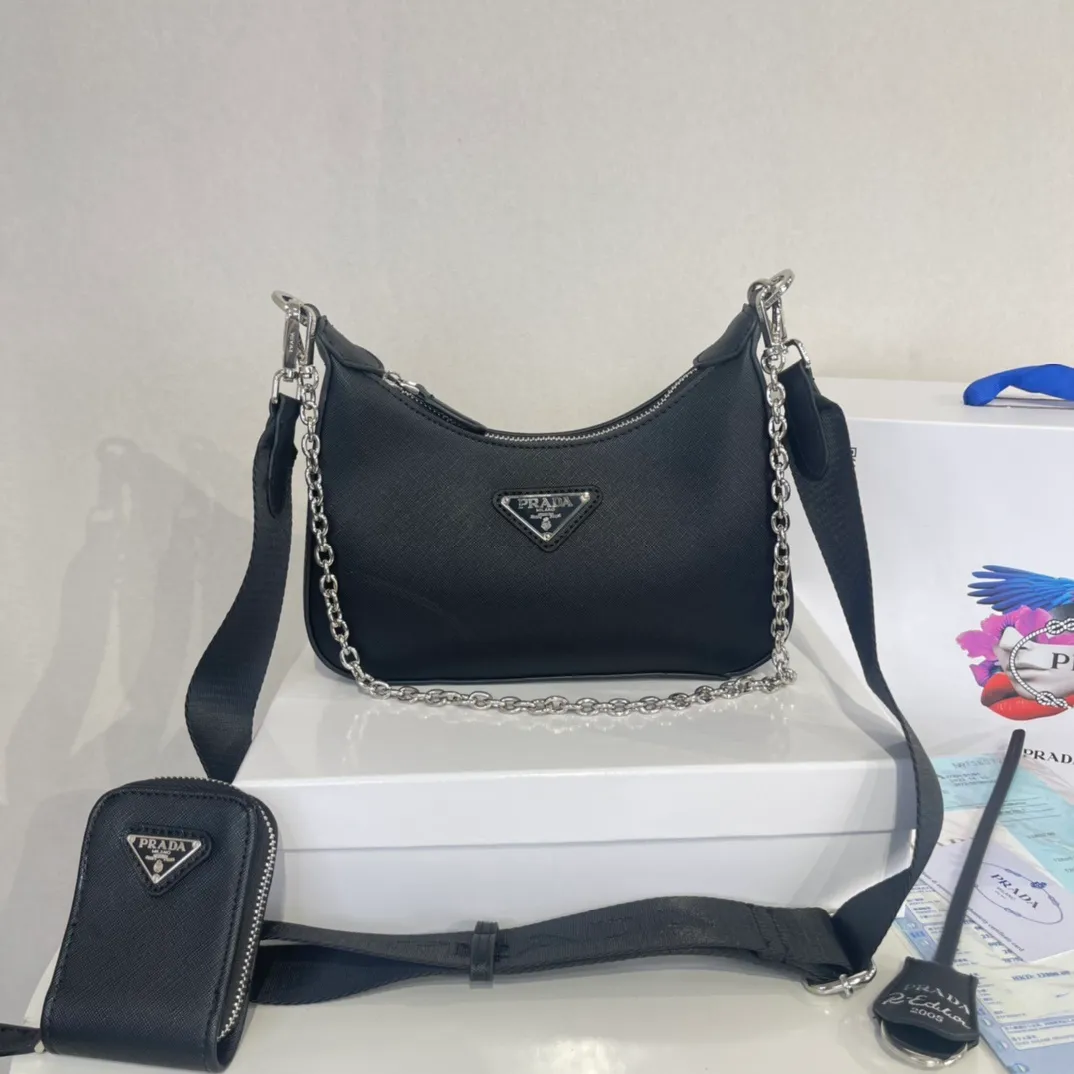 All categories Official website "Brand Women's Bags" Women's Bags 💙 PRADA 2022 Official New Prada Crossbody Bag Wholesale 58001400 High Quality Specifications: 18-22-6.5CM
