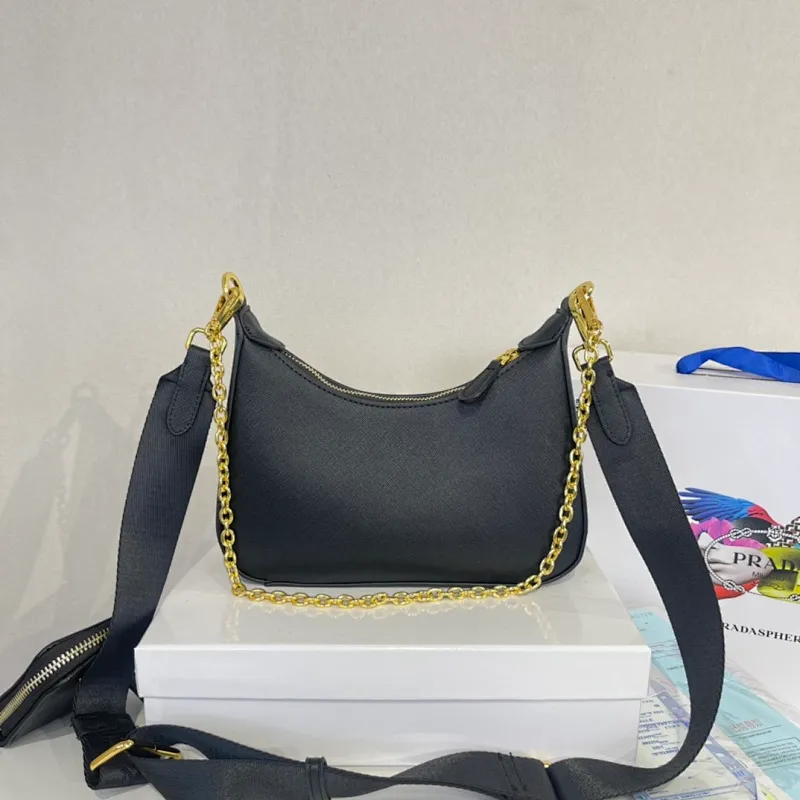 All categories Official website "Brand Women's Bags" Women's Bags 💙 PRADA 2022 Official New Prada Crossbody Bag Wholesale 58001400 High Quality Specifications: 18-22-6.5CM