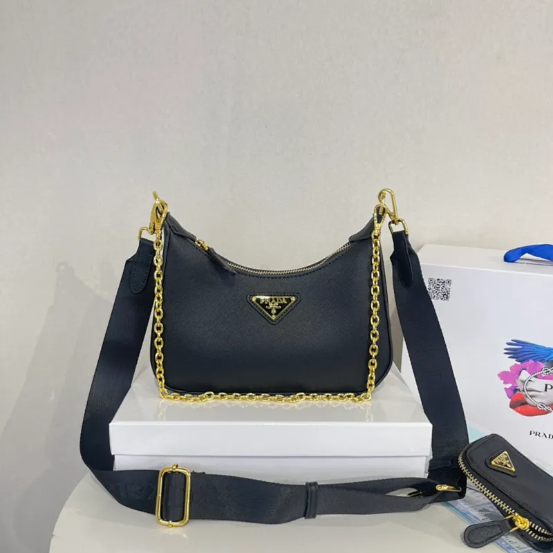 All categories Official website "Brand Women's Bags" Women's Bags 💙 PRADA 2022 Official New Prada Crossbody Bag Wholesale 58001400 High Quality Specifications: 18-22-6.5CM