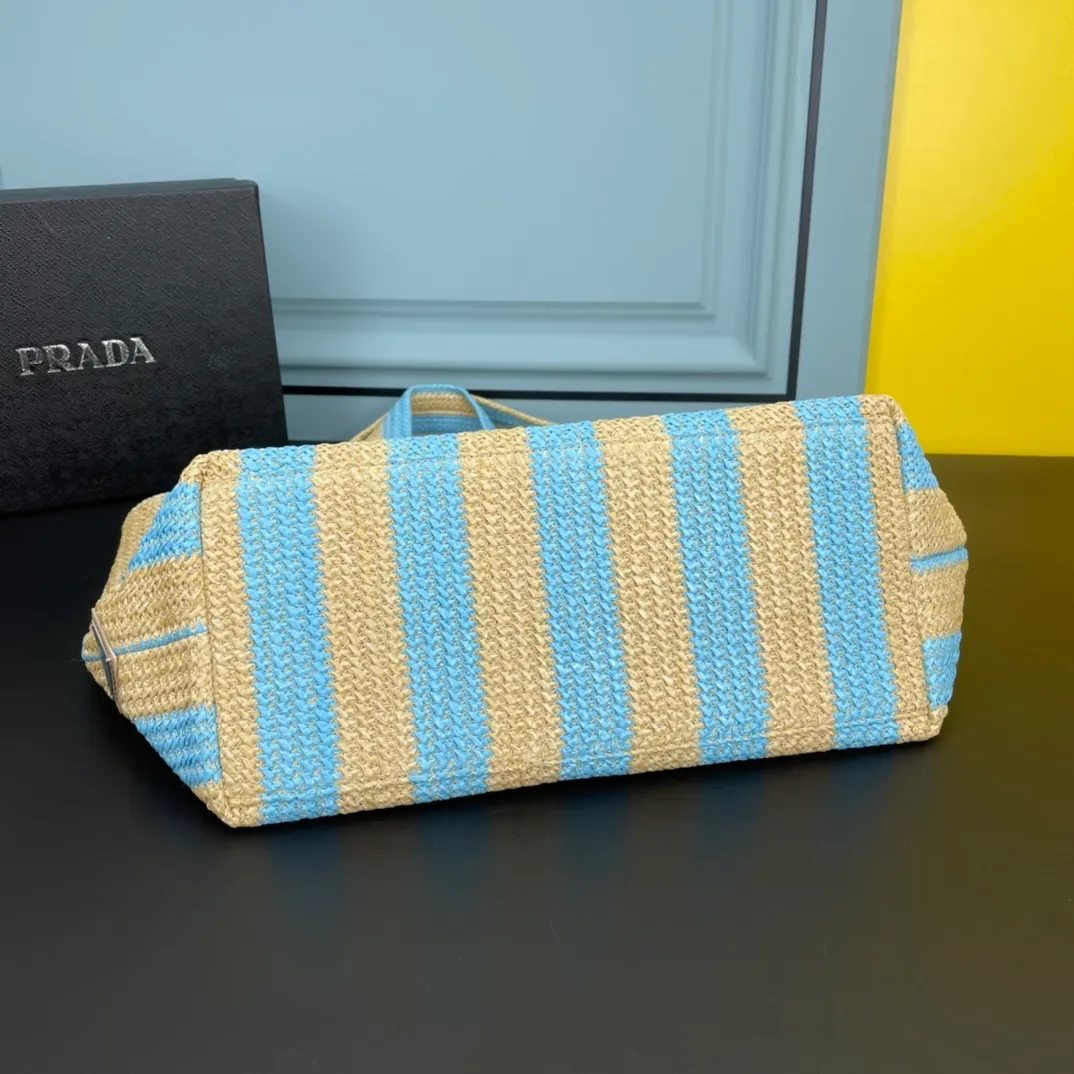 All categories Official website "Brand Women's Bags" Women's Bags 💙 PRADA 2022 Official New Prada Raffia Handbag Wholesale 58001600 High Quality Size: 33-30-16CM