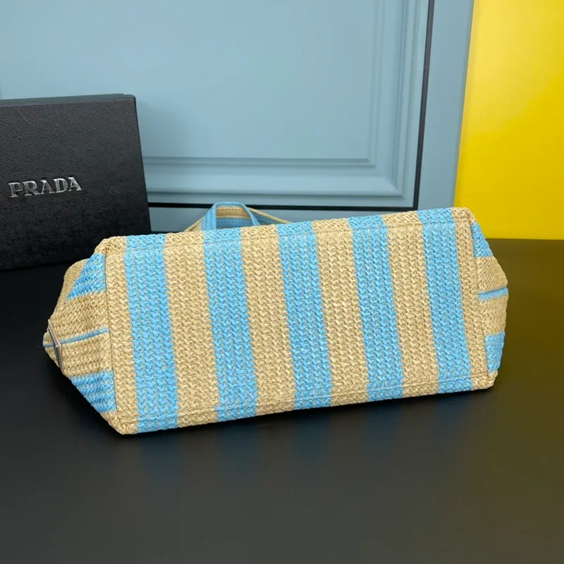 All categories Official website "Brand Women's Bags" Women's Bags 💙 PRADA 2022 Official New Prada Raffia Handbag Wholesale 58001600 High Quality Size: 33-30-16CM